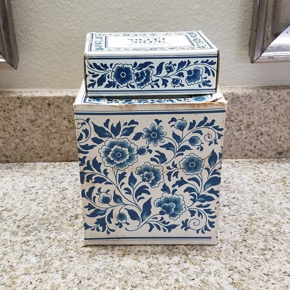 Avon Bath Vintage Avon Delft Blue Soap Bar Soap Dish Skin So Soft